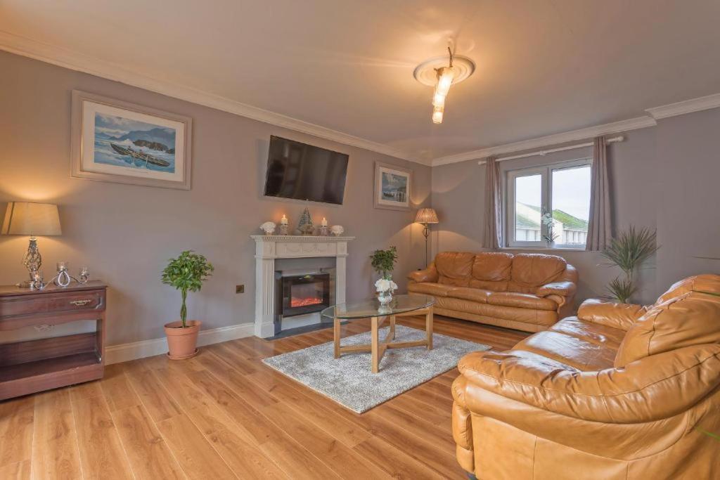 Town Square Townhouse - Best Location In Galway Kültér fotó